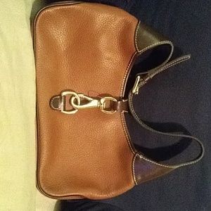 Dooney & Bourke